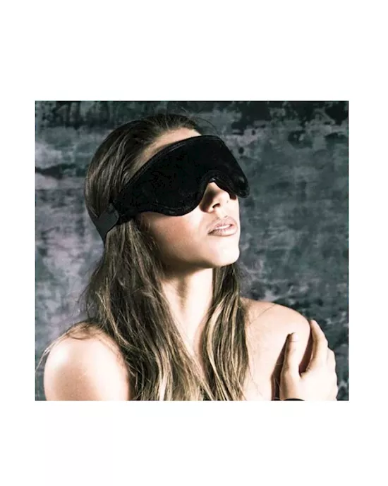 Liberator Plush Tease Restraint & Blindfold Kit