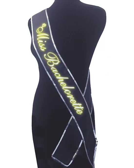 MISSBACHELORETTEGLOWINTHEDARKBLK